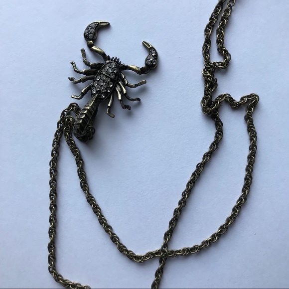 Scorpion Necklace - Picture 2 of 3